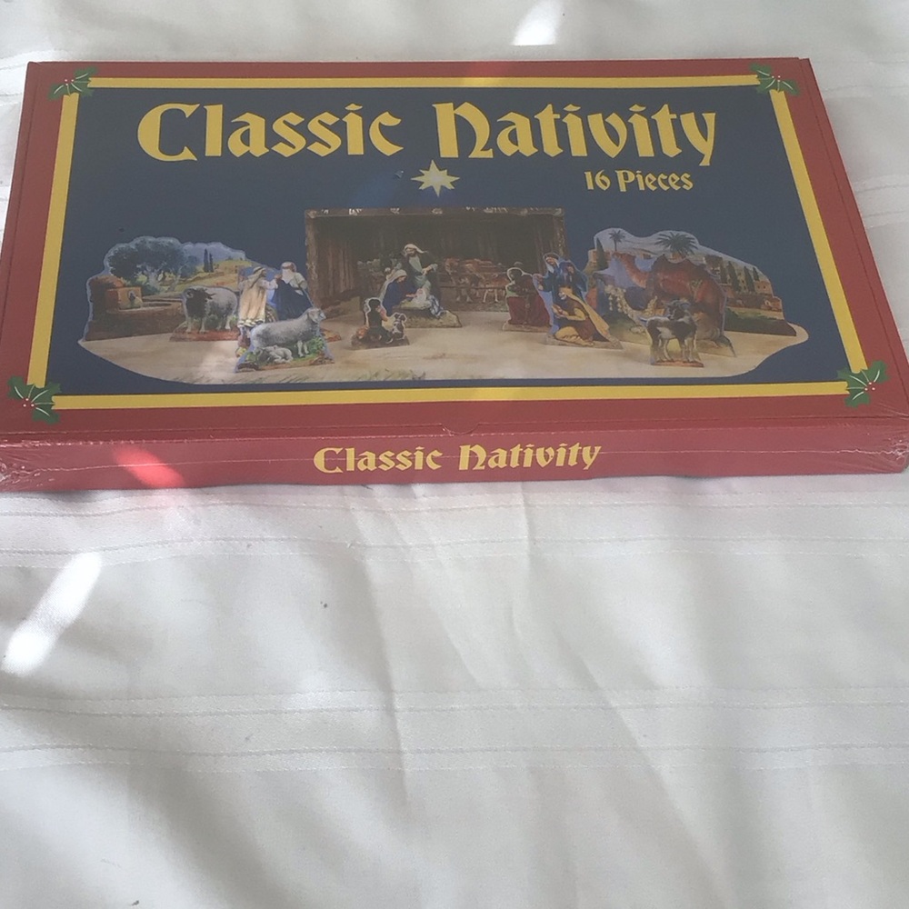 Concordia Publishing House Classic Nativity 16 pieces sealed